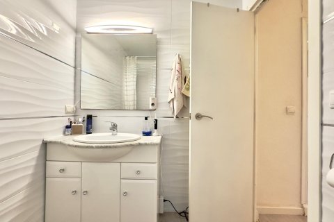 Huoneisto myytävänä Torrevieja, Alicante, Espanja, 4 makuuhuonetta, 65 m2 No. 148410 - kuva 27