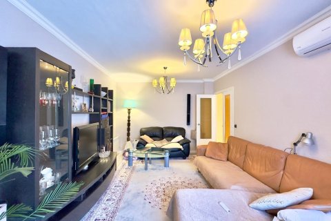 Huoneisto myytävänä Torrevieja, Alicante, Espanja, 4 makuuhuonetta, 65 m2 No. 148410 - kuva 4