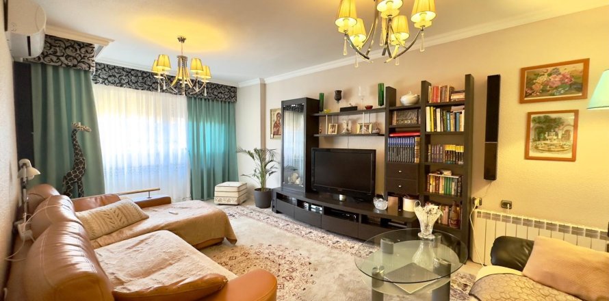 Huoneisto Torrevieja, Alicante, Espanja 4 makuuhuonetta, 65 m2 No. 148410