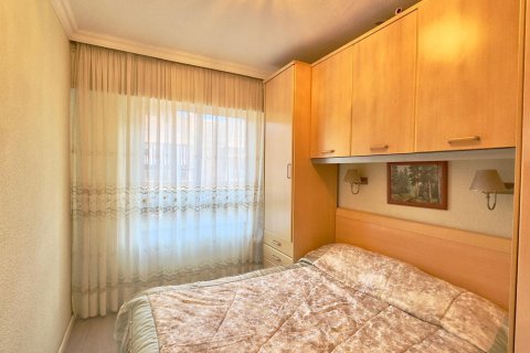 Huoneisto myytävänä Torrevieja, Alicante, Espanja, 4 makuuhuonetta, 65 m2 No. 148410 - kuva 15
