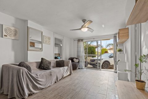 Villa en venta en Playa Flamenca II, Alicante, España 4 dormitorios, 103 m2 No. 137933 - foto 4