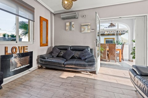 Villa en venta en Playa Flamenca II, Alicante, España 4 dormitorios, 103 m2 No. 137933 - foto 6