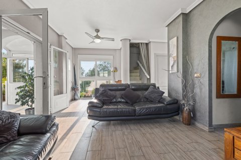 Villa en venta en Playa Flamenca II, Alicante, España 4 dormitorios, 103 m2 No. 137933 - foto 7