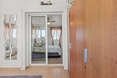 Villa en venta en Playa Flamenca II, Alicante, España 4 dormitorios, 103 m2 No. 137933 - foto 26