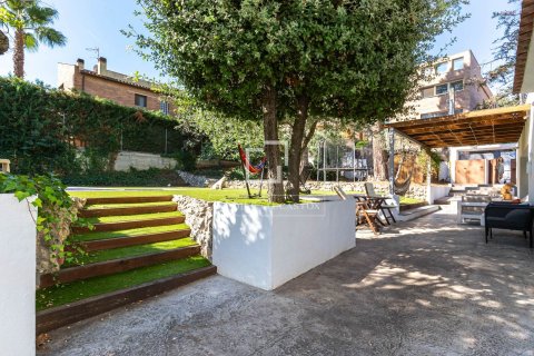 Villa zum Verkauf in Valldoreix, Barcelona, Spanien 5 Schlafzimmer, 364 m2 Nr. 151003 - Foto 2