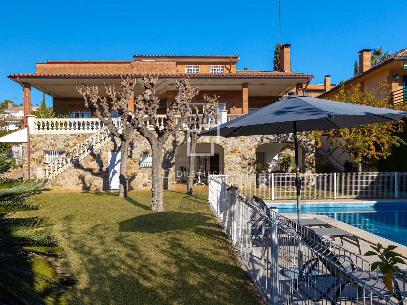 Villa i Vilassar de Dalt, Barcelona, Spanien 7 sovrum, 598 kvm. Nr. 151000