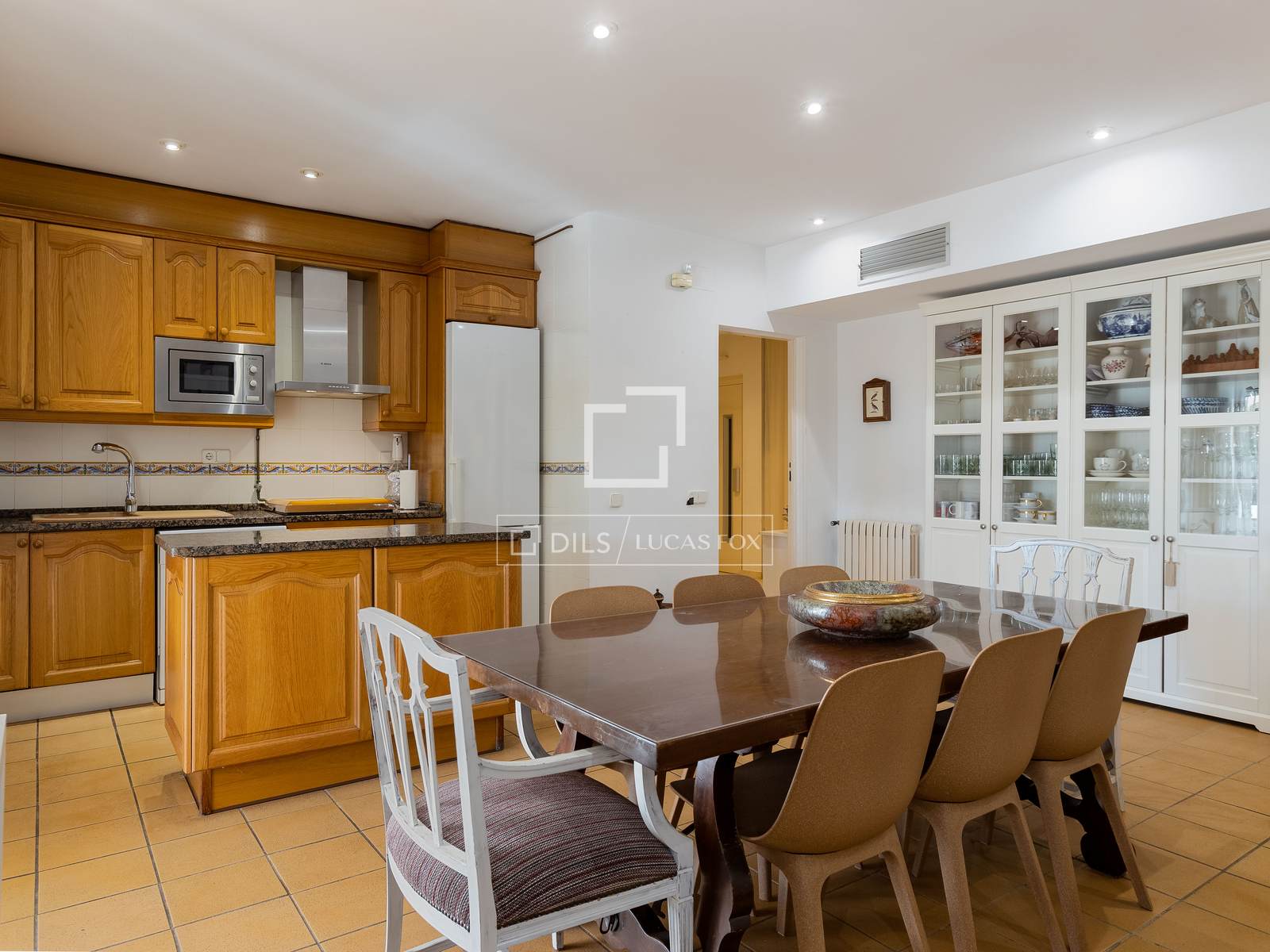 Villa i Vilassar de Dalt, Barcelona, Spanien 7 sovrum, 598 kvm. Nr. 151000