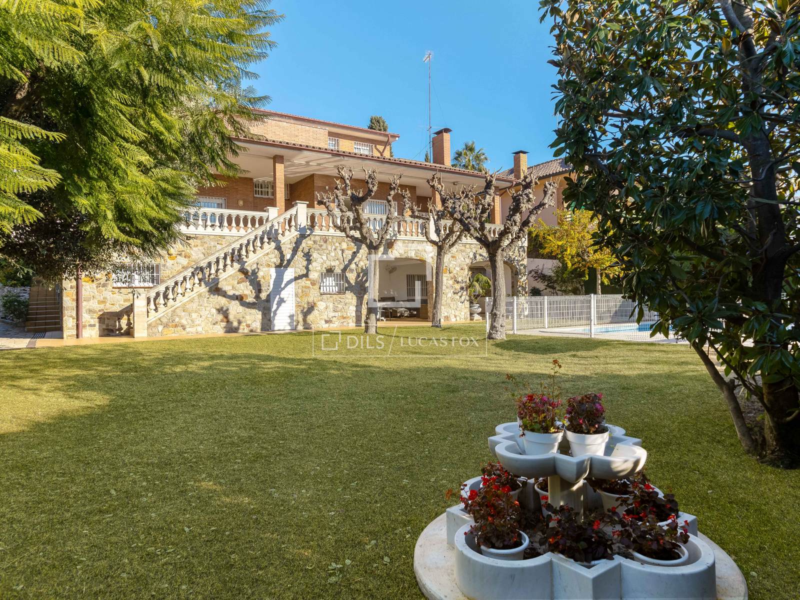Villa i Vilassar de Dalt, Barcelona, Spanien 7 sovrum, 598 kvm. Nr. 151000
