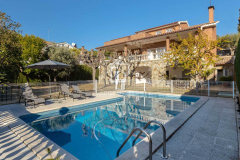 Villa i Vilassar de Dalt, Barcelona, Spanien 7 sovrum, 598 kvm. Nr. 151000