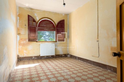 Villa till salu i Premia De Dalt, Barcelona, Spanien 9 sovrum, 731 kvm. Nr. 151002 - foto 16