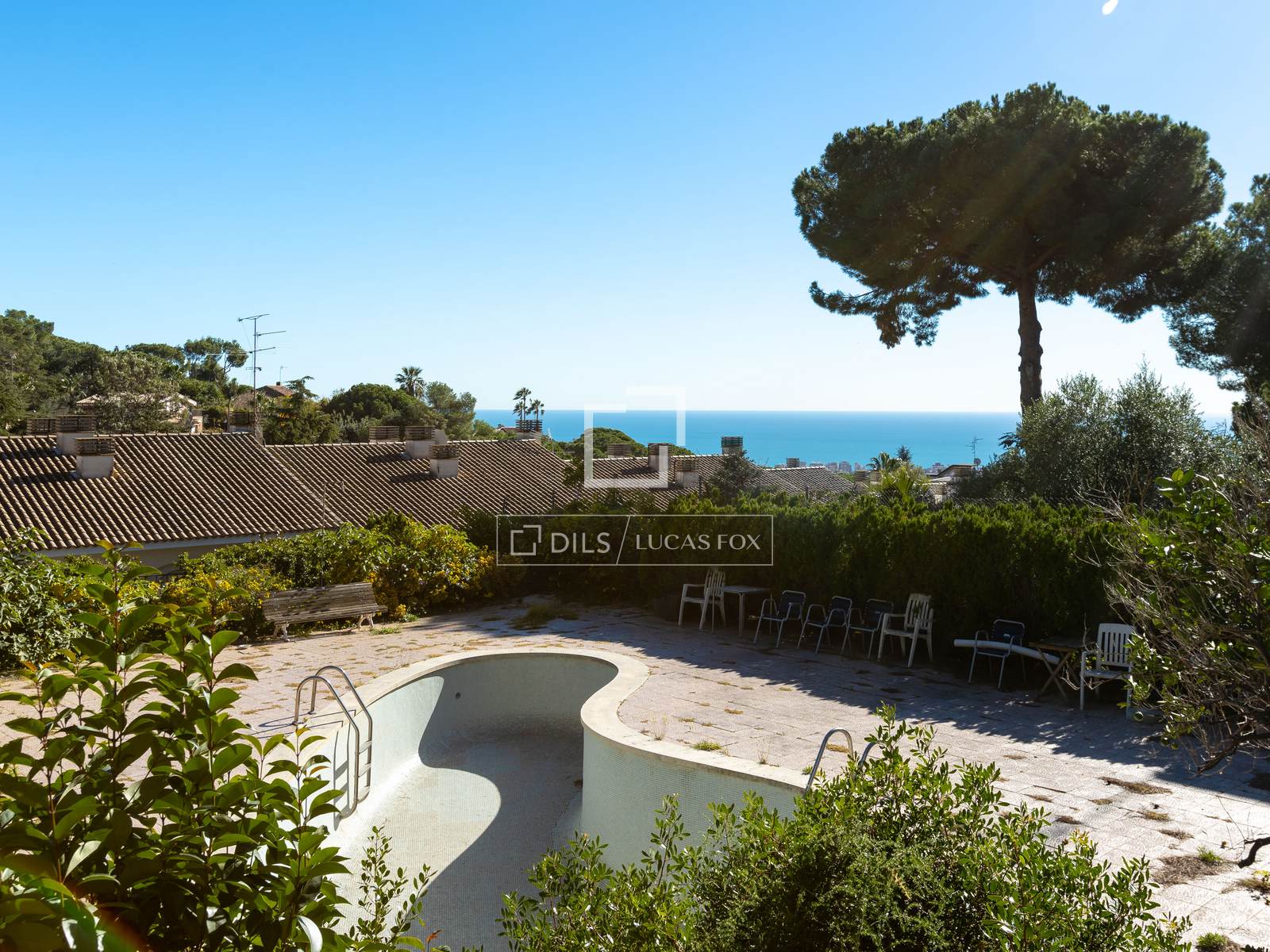 Villa a Premia De Dalt, Barcelona, Spagna 9 camere da letto, 731 mq. N° 151002