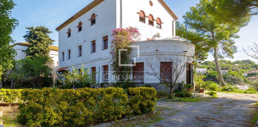 Villa i Premia De Dalt, Barcelona, Spanien 9 sovrum, 731 kvm. Nr. 151002