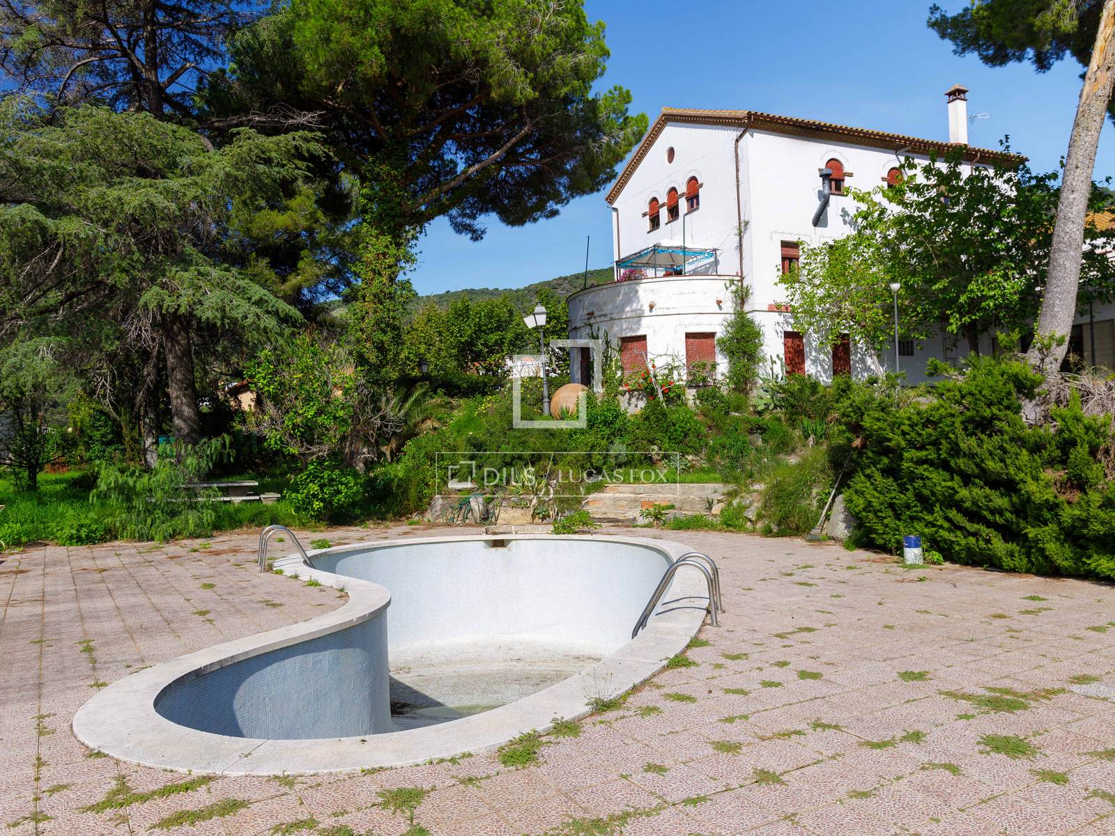 Villa a Premia De Dalt, Barcelona, Spagna 9 camere da letto, 731 mq. N° 151002
