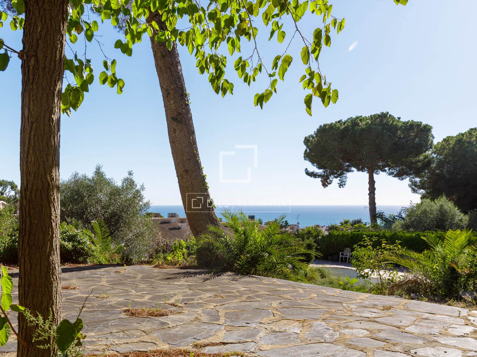 Villa a Premia De Dalt, Barcelona, Spagna 9 camere da letto, 731 mq. N° 151002