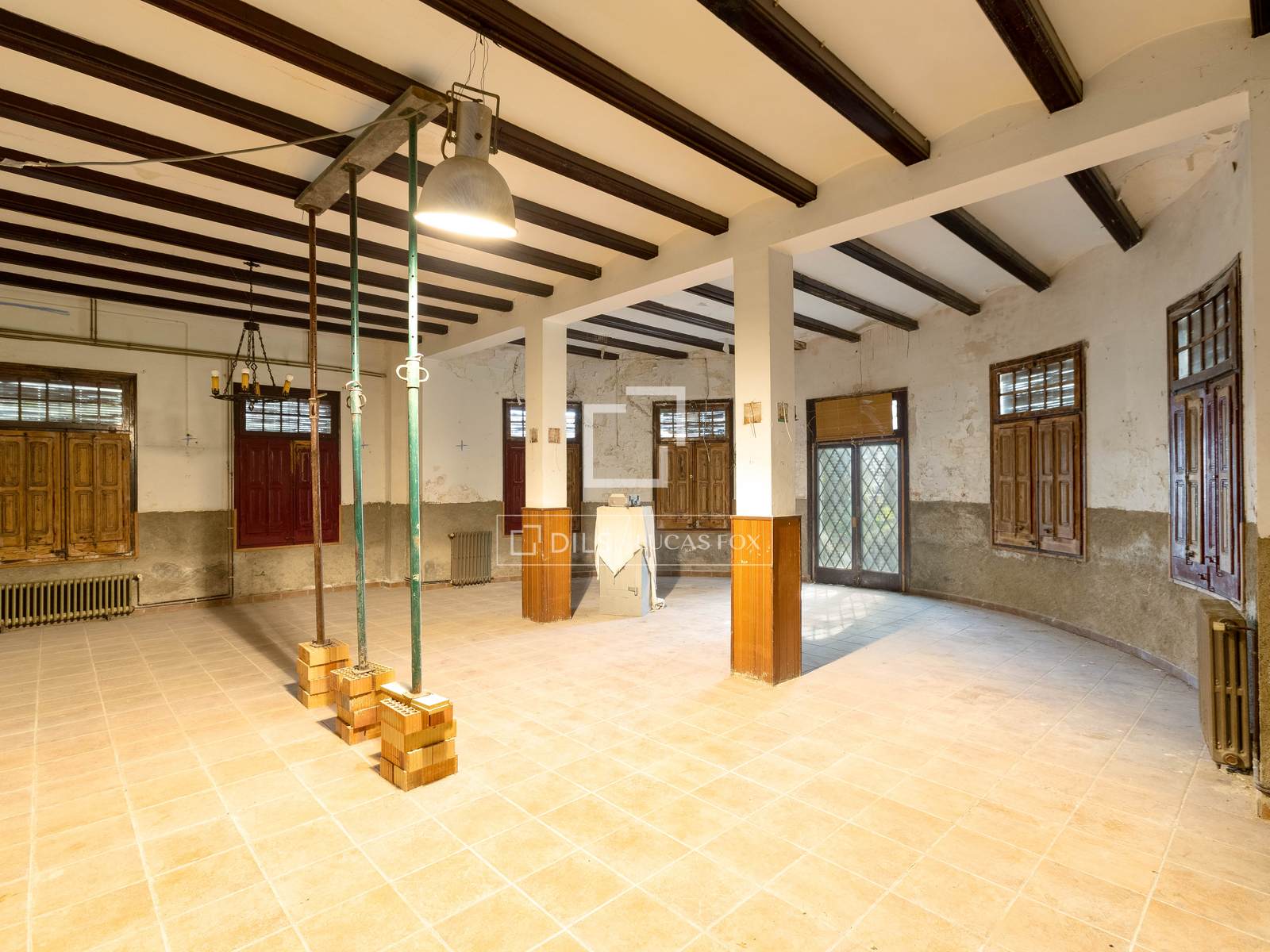 Villa a Premia De Dalt, Barcelona, Spagna 9 camere da letto, 731 mq. N° 151002