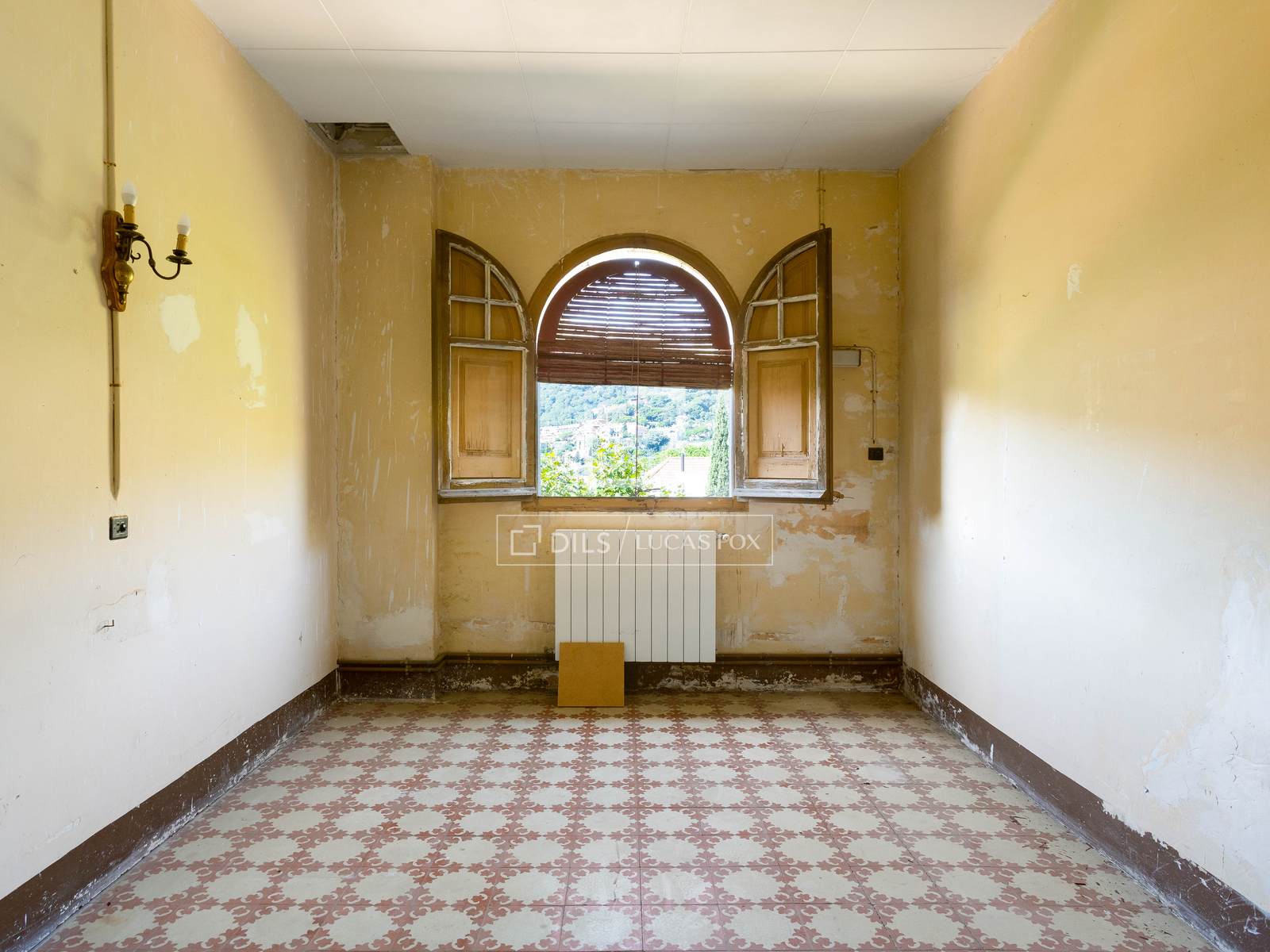Villa a Premia De Dalt, Barcelona, Spagna 9 camere da letto, 731 mq. N° 151002
