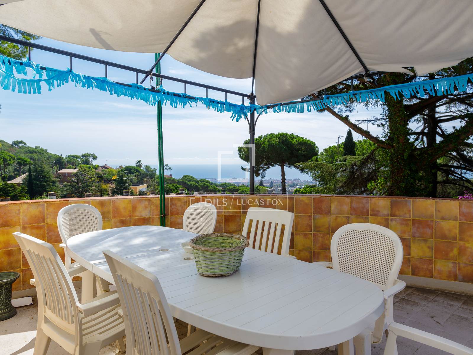 Villa a Premia De Dalt, Barcelona, Spagna 9 camere da letto, 731 mq. N° 151002