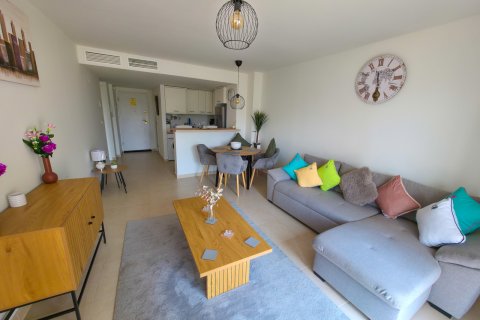 Apartment for sale Alicante, Spain 2 bedrooms,  No. 137696 - photo 2