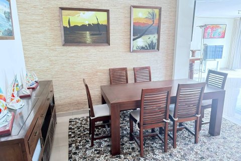 Apartment for sale Cabo Roig, Alicante, Spain 4 bedrooms, 142 sq.m. No. 137693 - photo 9