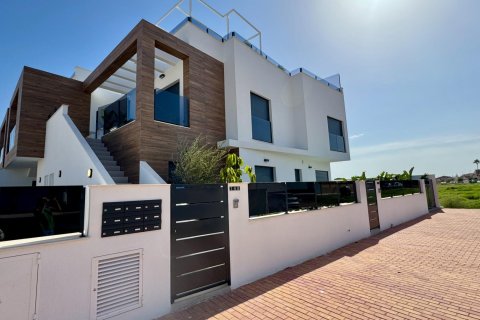 Bungalow à vendre San Pedro del Pinatar, Murcia, Espagne, 2 chambres, 79 m2 No. 137690 - photo 1