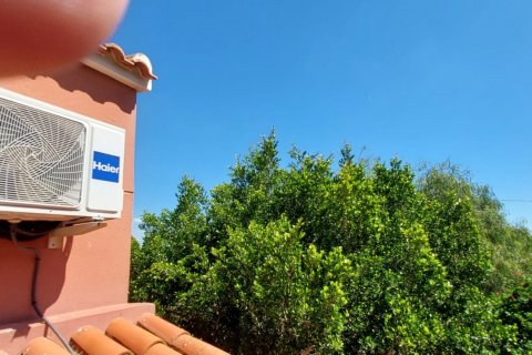 House for sale in El Altet, Alicante, Spain 10 bedrooms, 180 sq.m. No. 153458 - photo 27