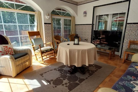 House for sale in El Altet, Alicante, Spain 10 bedrooms, 180 sq.m. No. 153458 - photo 14