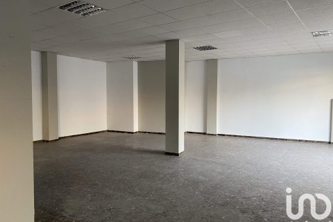 Propiedad comercial en venta en Reus, Tarragona, España 239 m2 No. 153459 - foto 5