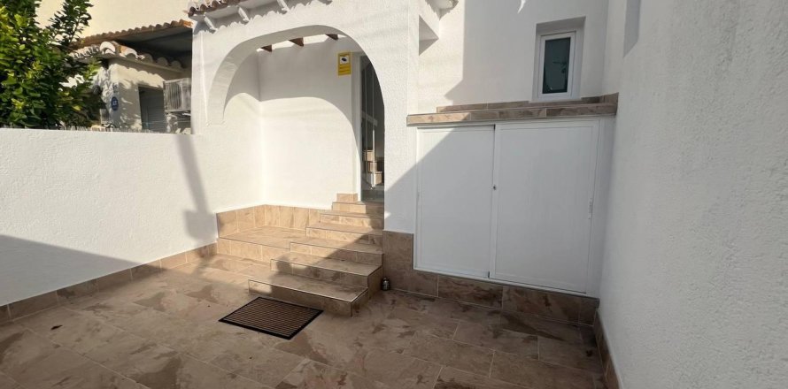 Rindu māja Los Balcones, Alicante, Spānijā 3 istabas, 82 m2 Nr. 139617
