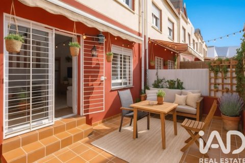 House for sale in Alhaurin de la Torre, Malaga, Spain 3 bedrooms, 203 sq.m. No. 187822 - photo 2