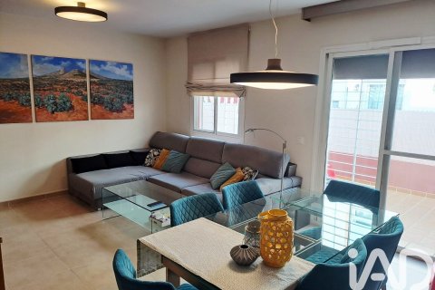 House for sale in Alhaurin de la Torre, Malaga, Spain 3 bedrooms, 203 sq.m. No. 187822 - photo 1