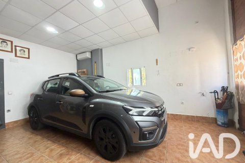 Villa for sale in Potries, Valencia, Spain 4 bedrooms, 168 sq.m. No. 187823 - photo 7