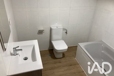 Huoneisto myytävänä Las Rozas de Madrid, Madrid, Espanja, 2 makuuhuonetta, 140 m2 No. 187818 - kuva 29