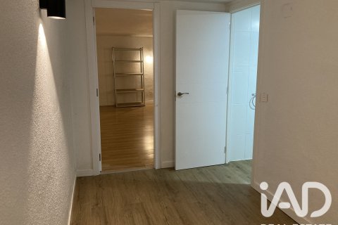 Huoneisto myytävänä Las Rozas de Madrid, Madrid, Espanja, 2 makuuhuonetta, 140 m2 No. 187818 - kuva 25