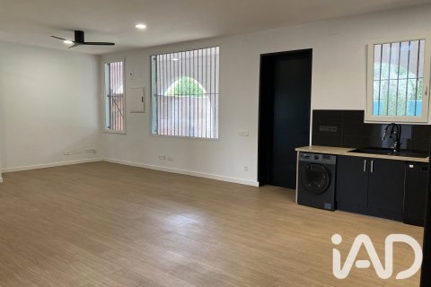 Huoneisto myytävänä Las Rozas de Madrid, Madrid, Espanja, 2 makuuhuonetta, 140 m2 No. 187818 - kuva 10