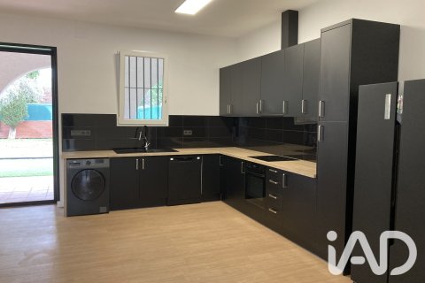 Huoneisto myytävänä Las Rozas de Madrid, Madrid, Espanja, 2 makuuhuonetta, 140 m2 No. 187818 - kuva 7