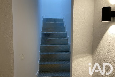 Huoneisto myytävänä Las Rozas de Madrid, Madrid, Espanja, 2 makuuhuonetta, 140 m2 No. 187818 - kuva 22