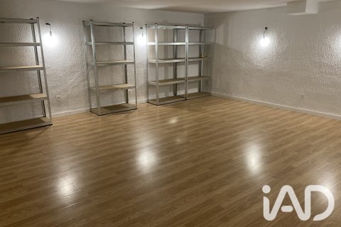 Huoneisto myytävänä Las Rozas de Madrid, Madrid, Espanja, 2 makuuhuonetta, 140 m2 No. 187818 - kuva 23