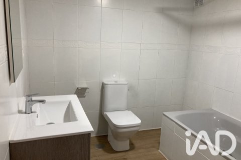 Huoneisto myytävänä Las Rozas de Madrid, Madrid, Espanja, 2 makuuhuonetta, 140 m2 No. 187818 - kuva 26