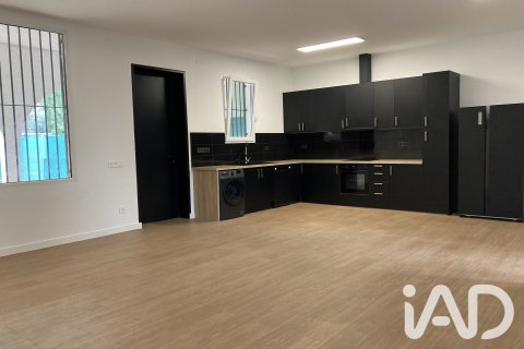 Huoneisto myytävänä Las Rozas de Madrid, Madrid, Espanja, 2 makuuhuonetta, 140 m2 No. 187818 - kuva 6