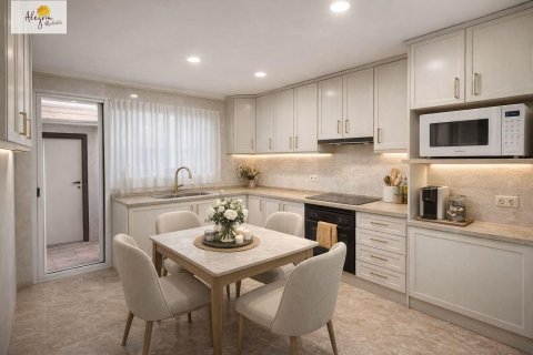 Apartment for sale in Alicante, Spain 3 bedrooms, 92 sq.m. No. 165869 - photo 1