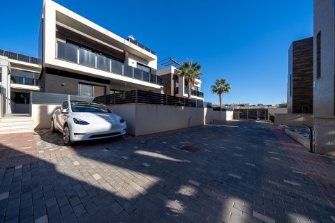 House à La Zenia, Alicante, Espagne 3 chambres, 186 m2 No. 165494