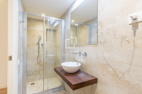 Apartament w Barcelona, Hiszpania 3 sypialnie, 117 mkw. nr 168914 – zdjęcie 26