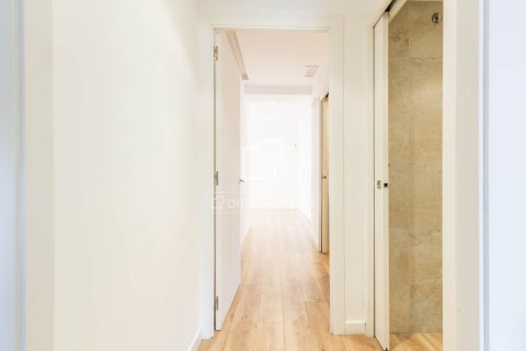 Apartament w Barcelona, Hiszpania 3 sypialnie, 117 mkw. nr 168914 – zdjęcie 10