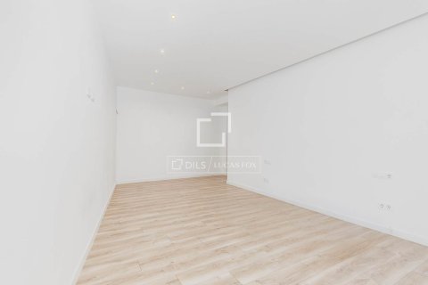 Apartament w Barcelona, Hiszpania 3 sypialnie, 117 mkw. nr 168914 – zdjęcie 20