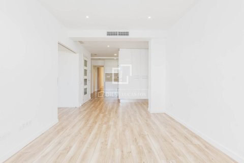 Apartament w Barcelona, Hiszpania 3 sypialnie, 117 mkw. nr 168914 – zdjęcie 5