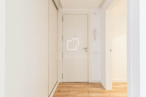 Apartament w Barcelona, Hiszpania 3 sypialnie, 117 mkw. nr 168914 – zdjęcie 21