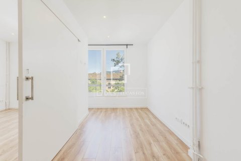 Apartament w Barcelona, Hiszpania 3 sypialnie, 117 mkw. nr 168914 – zdjęcie 29