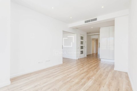 Apartament w Barcelona, Hiszpania 3 sypialnie, 117 mkw. nr 168914 – zdjęcie 6