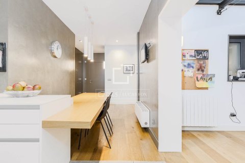 Apartament w Barcelona, Hiszpania 4 sypialnie, 213 mkw. nr 168912 – zdjęcie 21