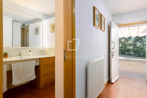 Villa pārdošanā Cabrils, Barcelona, Spānijā 4 istabas, 376 m2 Nr. 168913 - attēls 21